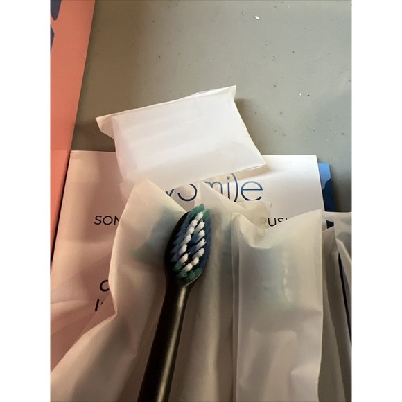 My Smile Rechargeable Sonic Toothbrush - Picture 8 of 9